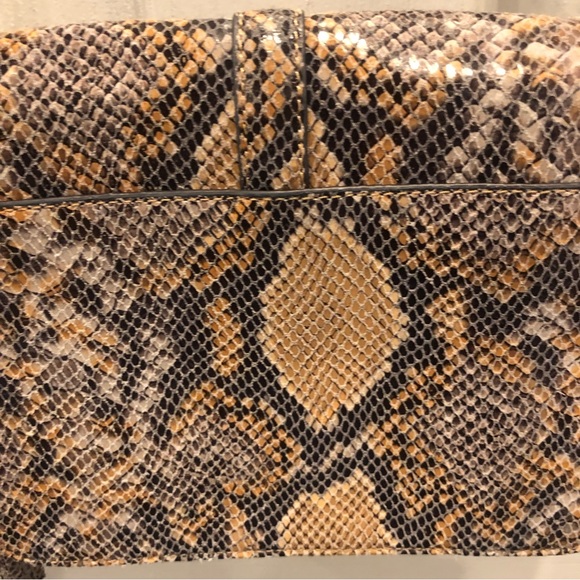 GILI Got It Love It Leather Snakeskin Bag - Picture 5 of 8
